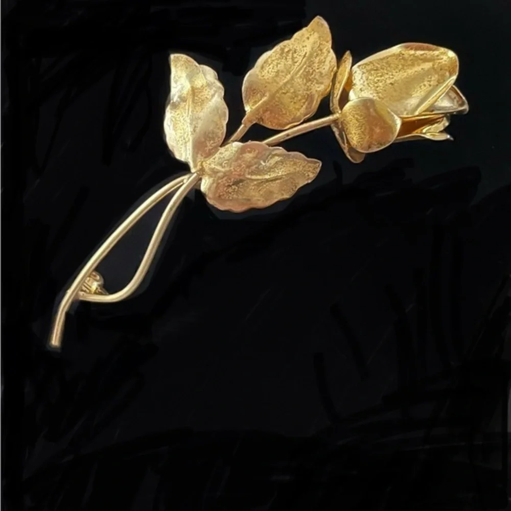 Gold large Rose Brooch made in Austria Vintage